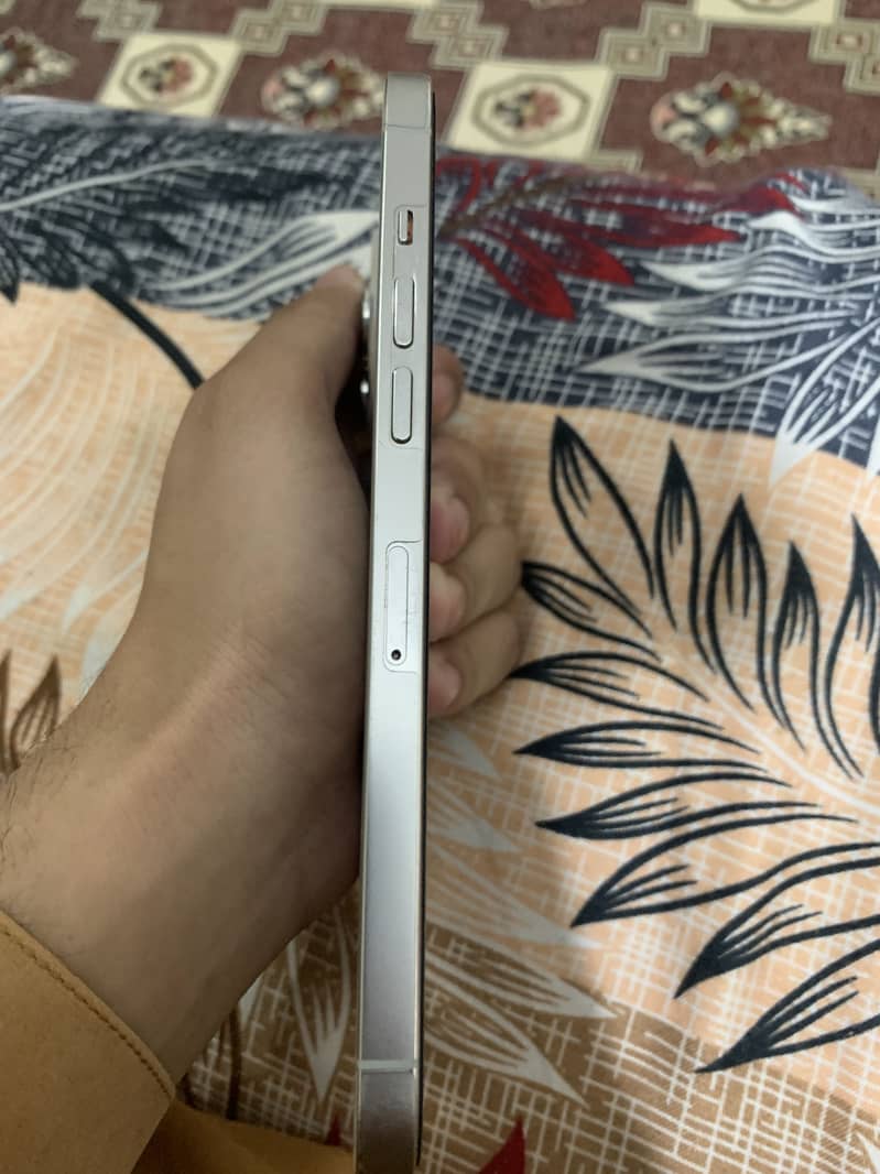 Apple iPhone 12 Pro Max 3