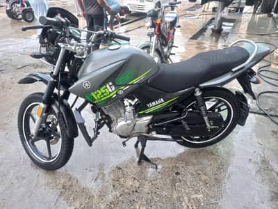 Ybr 125 only 2300. KM Drive 0310-0040630