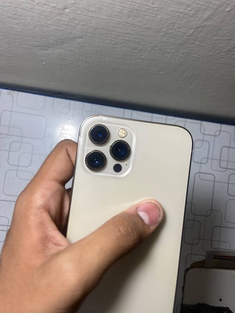 Apple iPhone 12 Pro Max 7