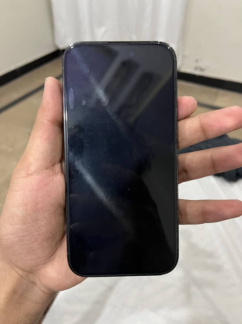 Apple iPhone 14 Pro 2