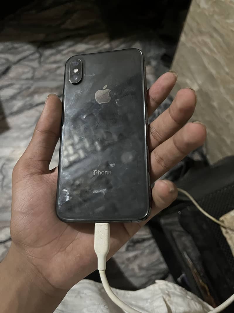 Apple iPhone XS 3