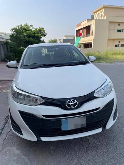Toyota Yaris Sedan GLI CVT 1.3 2021 model