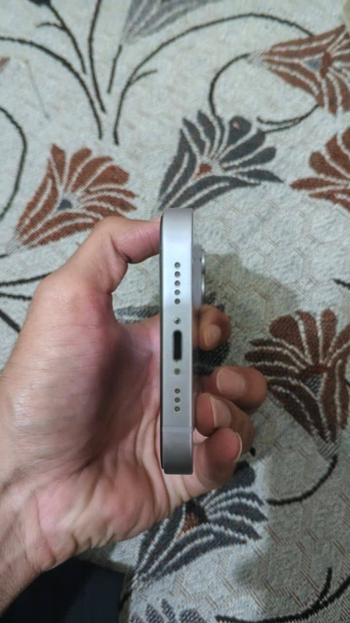 Apple iPhone 14 1