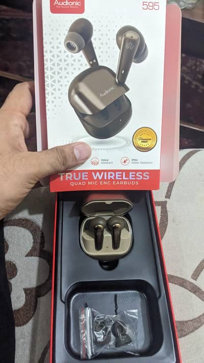 Audionic 595 7 month used with box and warranty card