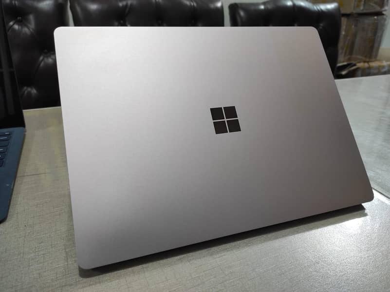 Microsoft Surface Laptop 4 Rose Gold Version 4