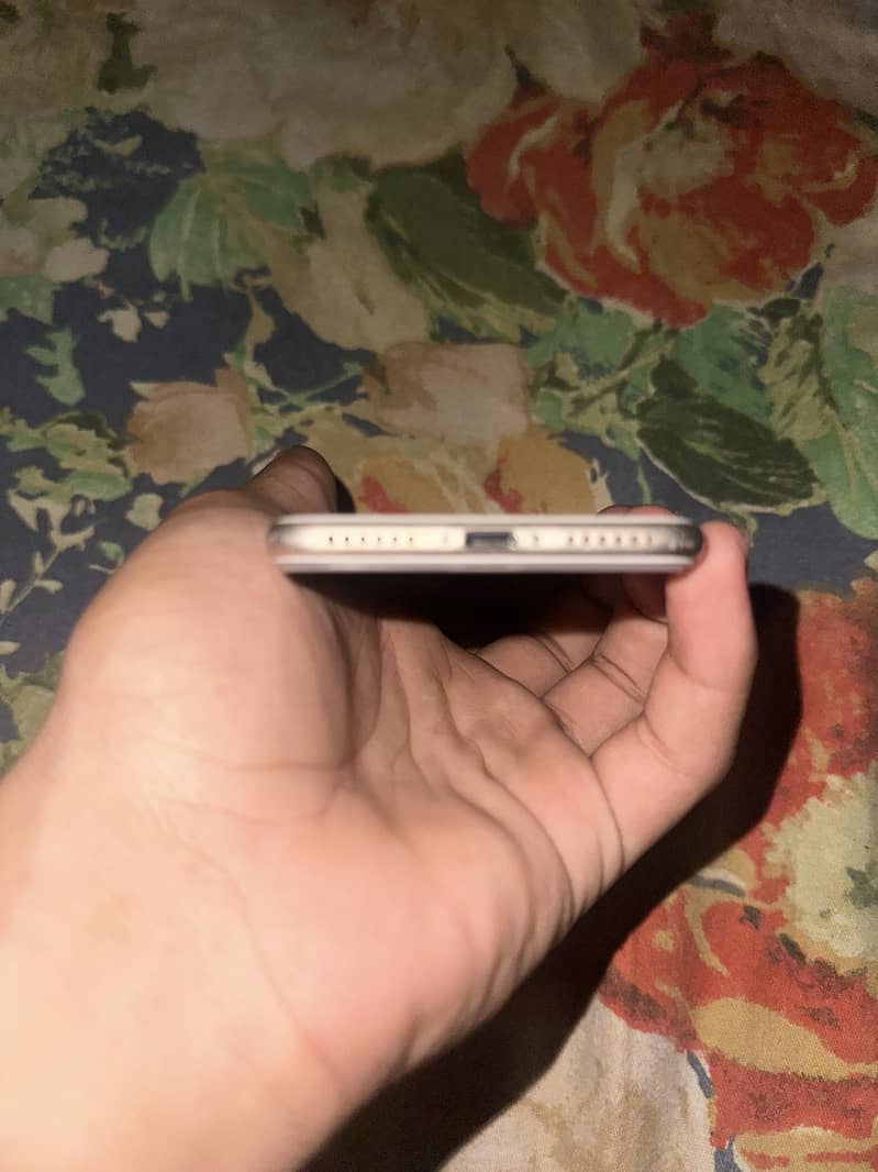 Apple iPhone 7 256 gb 4