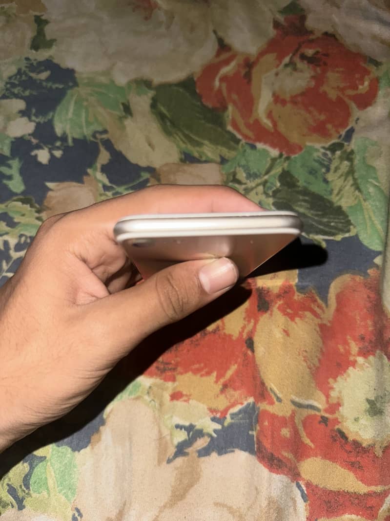 Apple iPhone 7 256 gb 5