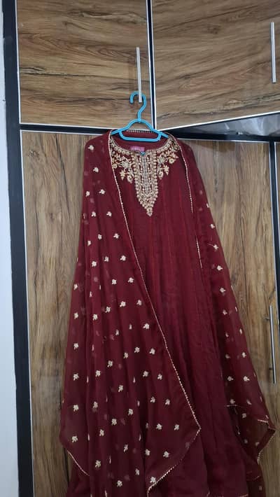Once Worn Maroon 3-Piece Suit – Small – Excellent Condition