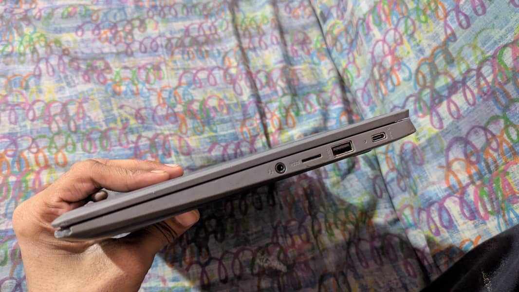 Model hp 11 g8 1
