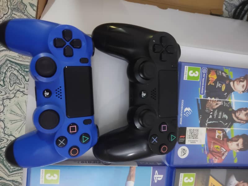 Ps4 | 5 CDs | 2 Controller 1