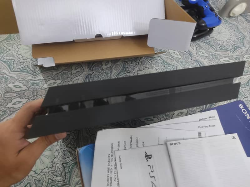 Ps4 | 5 CDs | 2 Controller 4