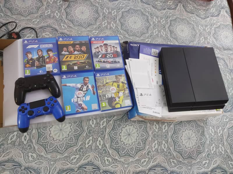 Ps4 | 5 CDs | 2 Controller 9