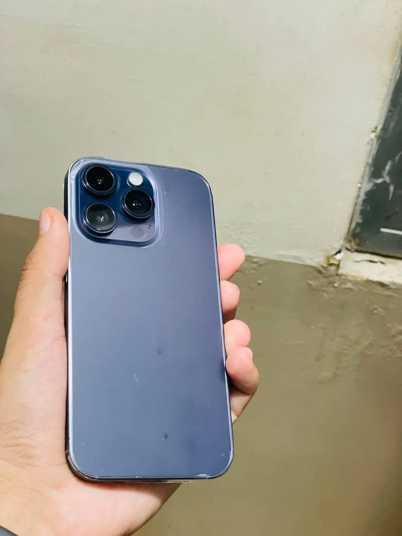 Apple iPhone 14 Pro 4
