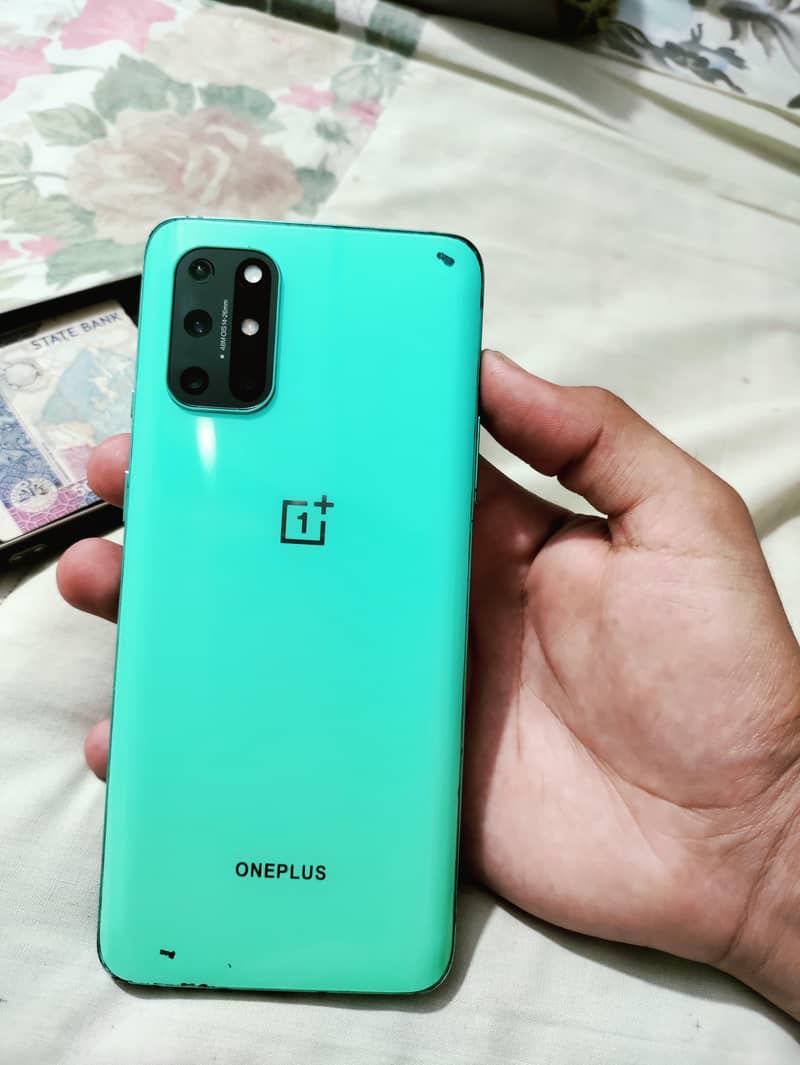 One Plus 8T 1