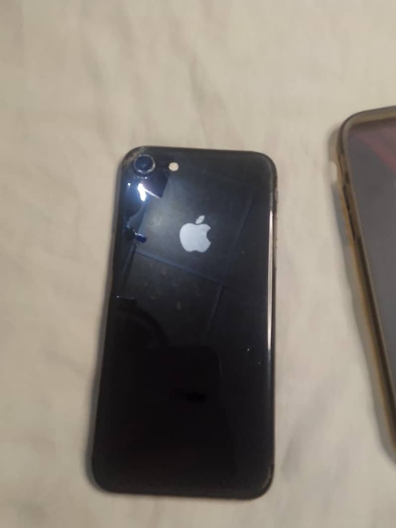 Apple iPhone 8 0