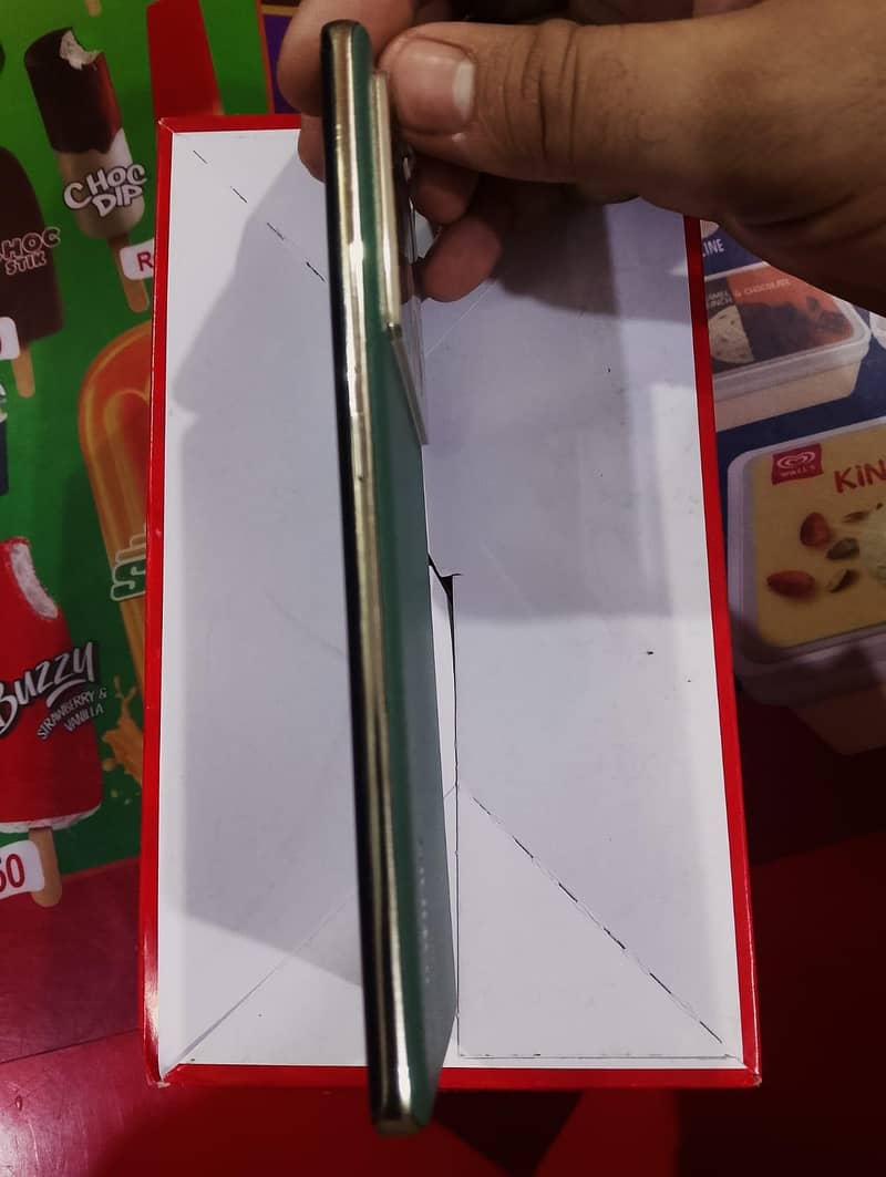 Infinix Note 40 Pro 3