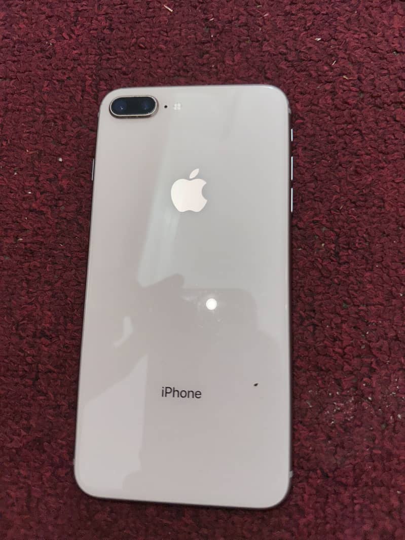 Apple iPhone 8 Plus 0