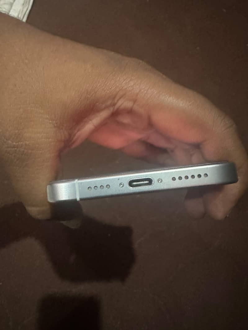 Apple iPhone 16 Pro Max 8