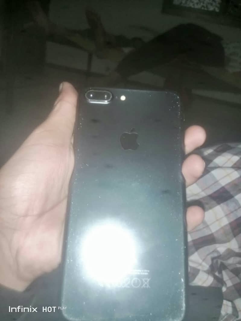 Apple iPhone 7 Plus 1