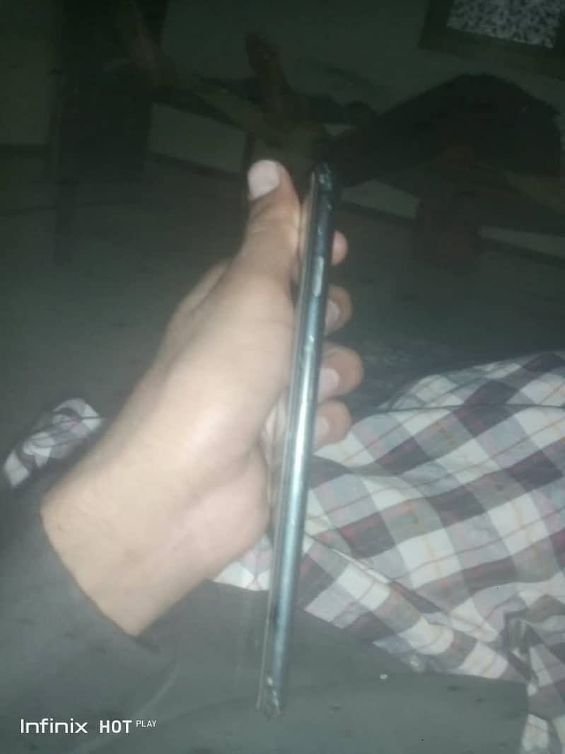 Apple iPhone 7 Plus 2