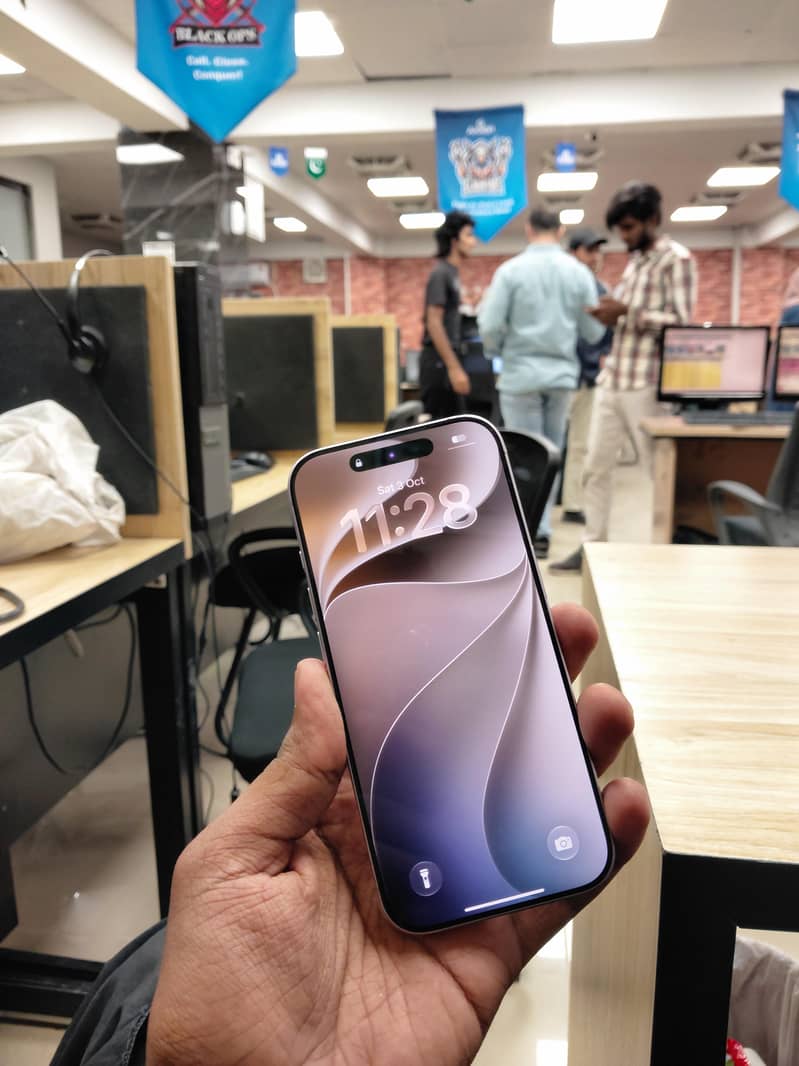 Apple iPhone 17 1