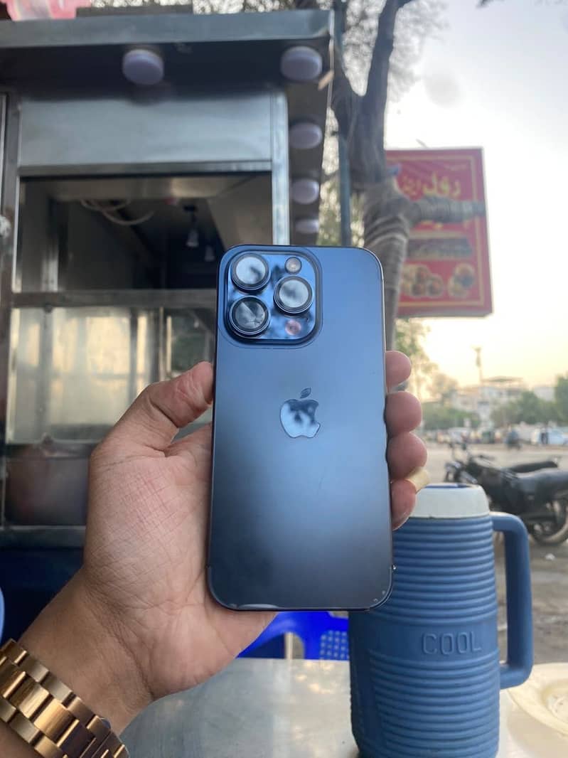Apple iPhone 15 Pro 1