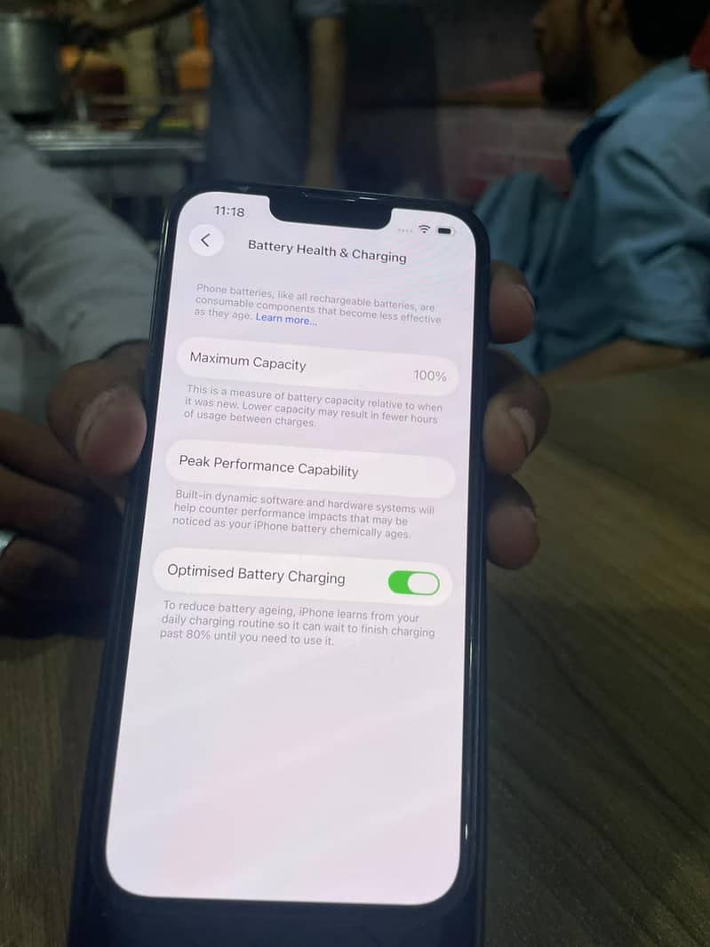 Apple iPhone 13 0