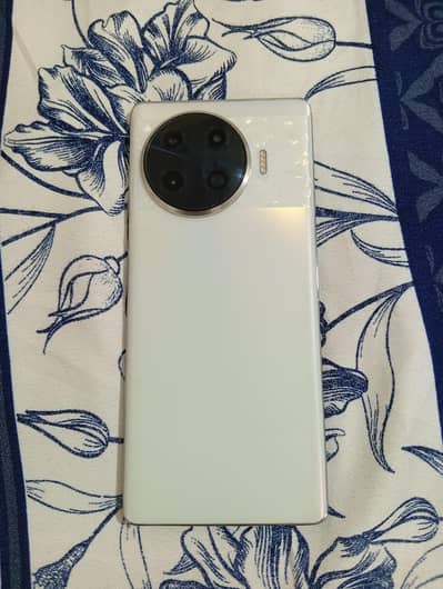 Tecno Spark 20 Pro Plus