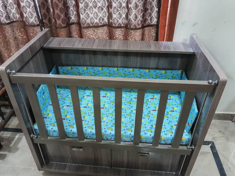 Baby cot 6