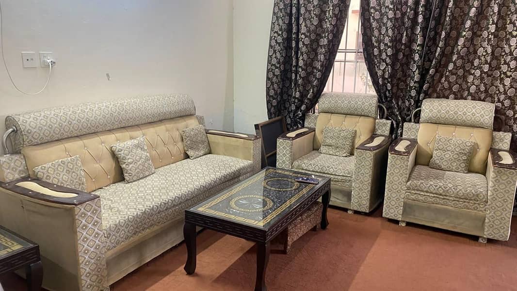 used sofa condition,good condition 3