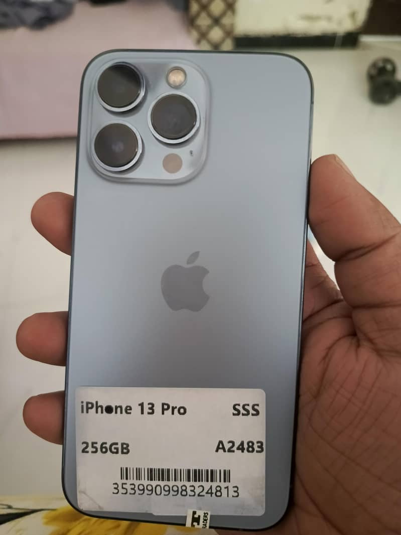 Apple iPhone 13 Pro 4