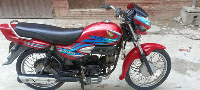 Honda pirdar 100 cc model 17 location Lahore green town