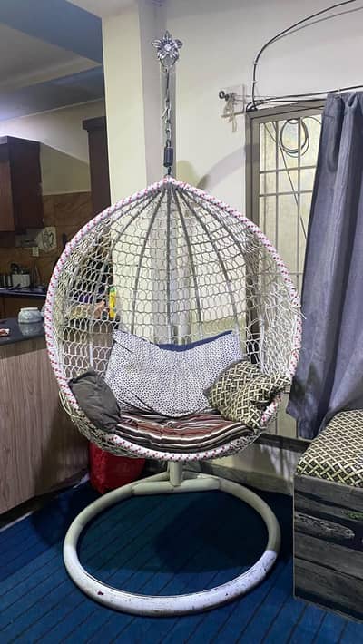 used swing chair-good condition