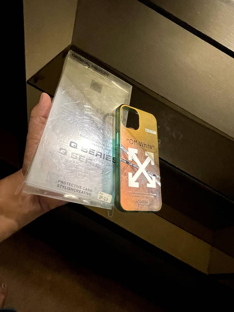 Apple iPhone 13 5