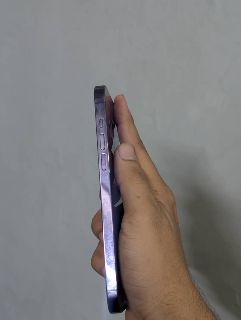 Apple iPhone 14 Pro Max / JV 3