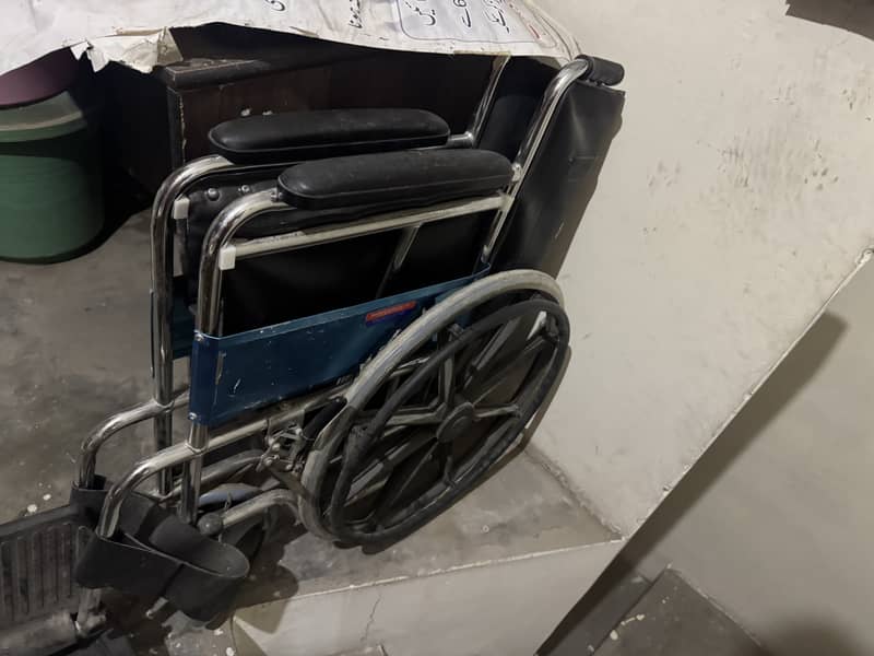 Wheelchair 0