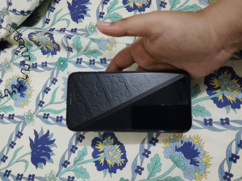 Apple iPhone 11 Pro 3