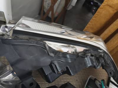 land cruiser ZX 2018 head lights
