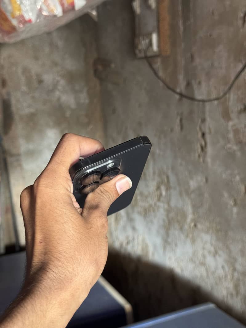 Apple iPhone 14 Pro 4