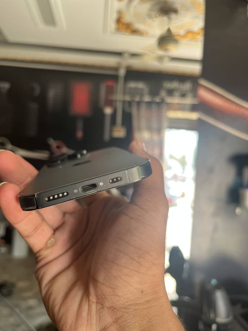 Apple iPhone 14 Pro 8