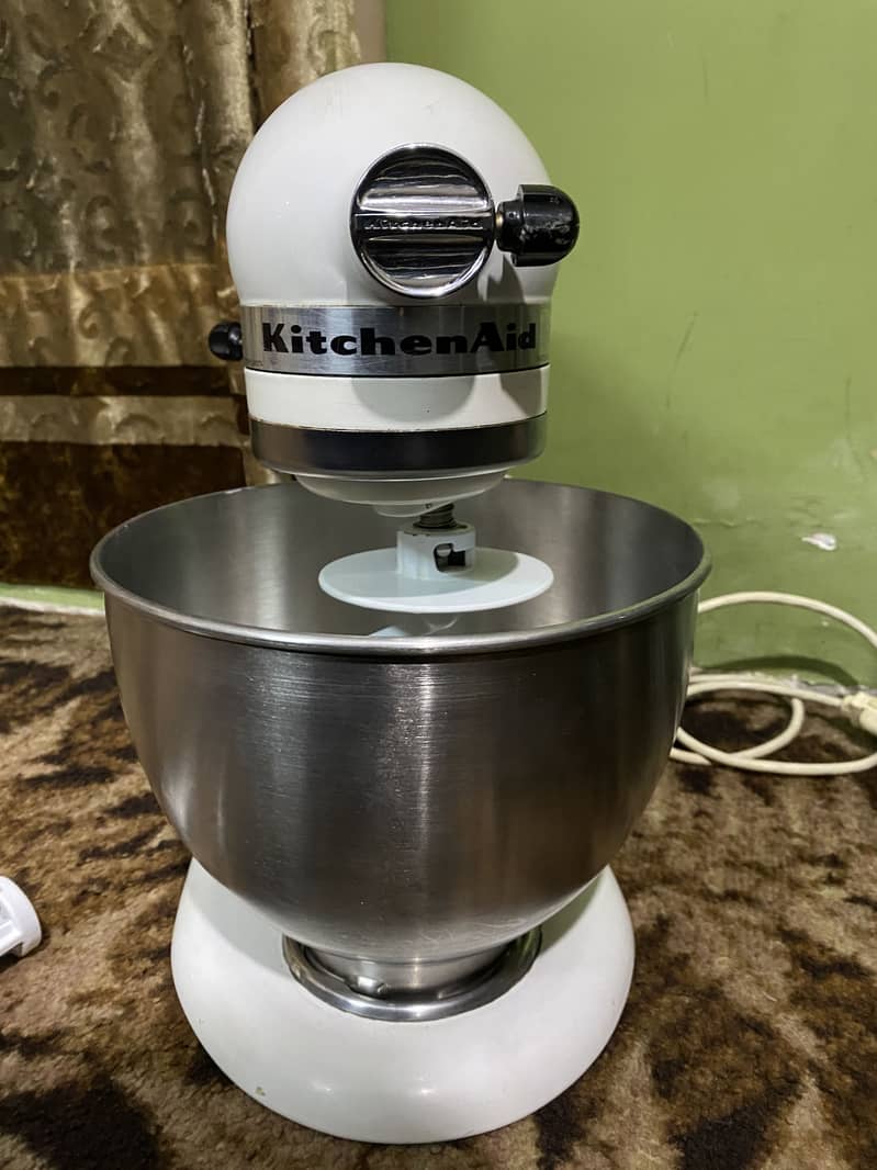 Stand Mixer (KitchenAid) 0