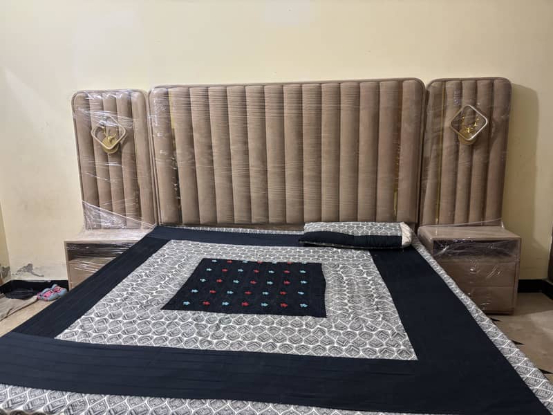 Bed side table and dressing table 0