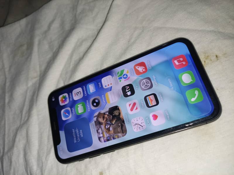 Apple iPhone 11 Pro 4