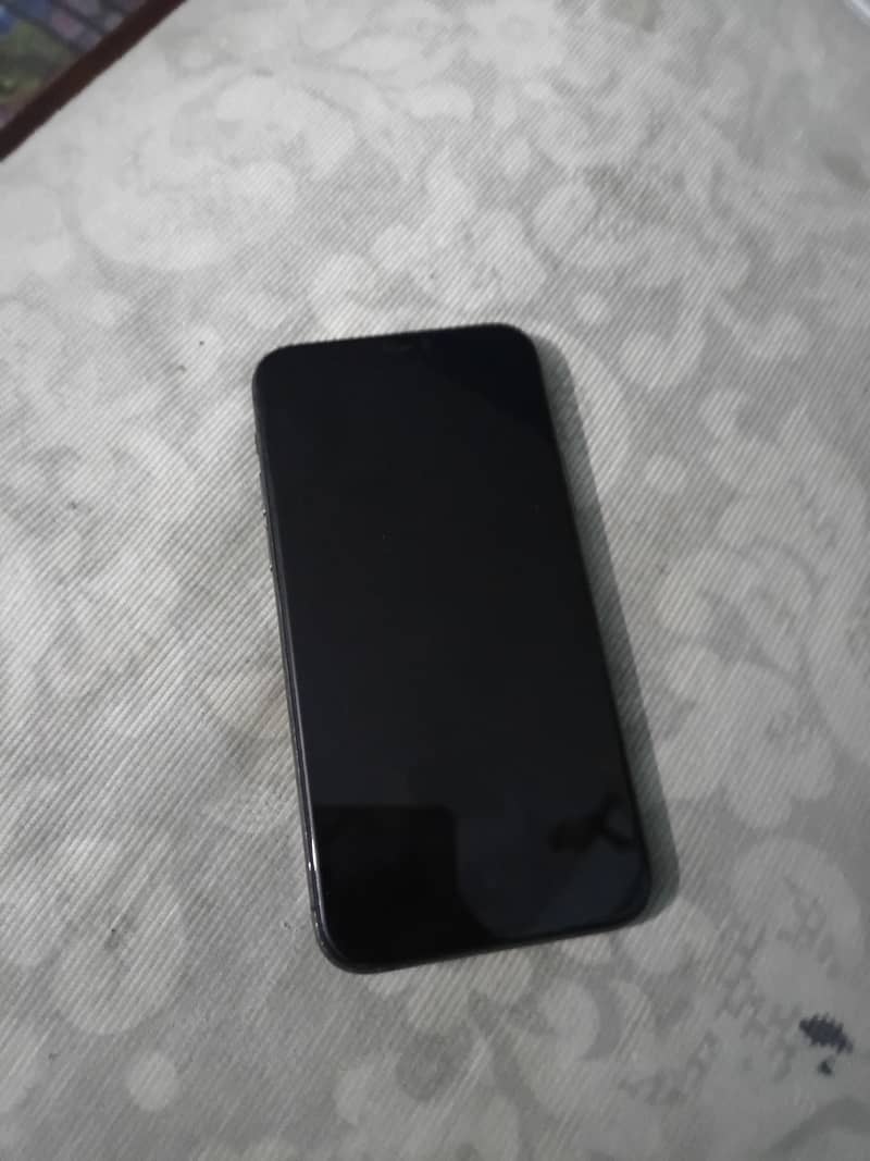 Apple iPhone 11 Pro 6