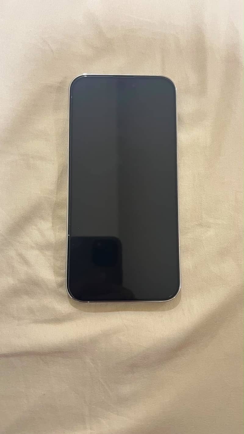 Apple iPhone 14 Pro Max 2