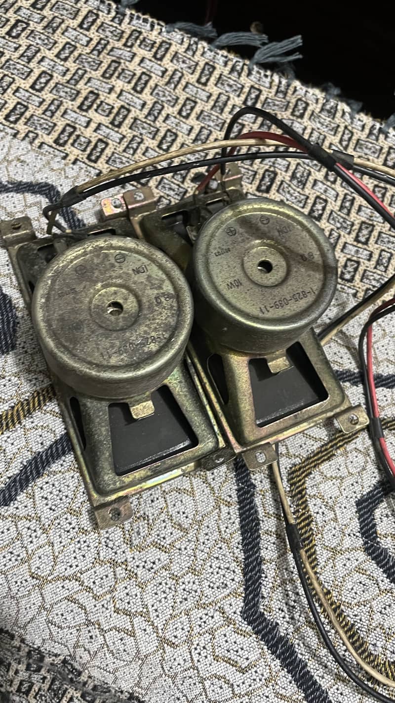 Speakers 3