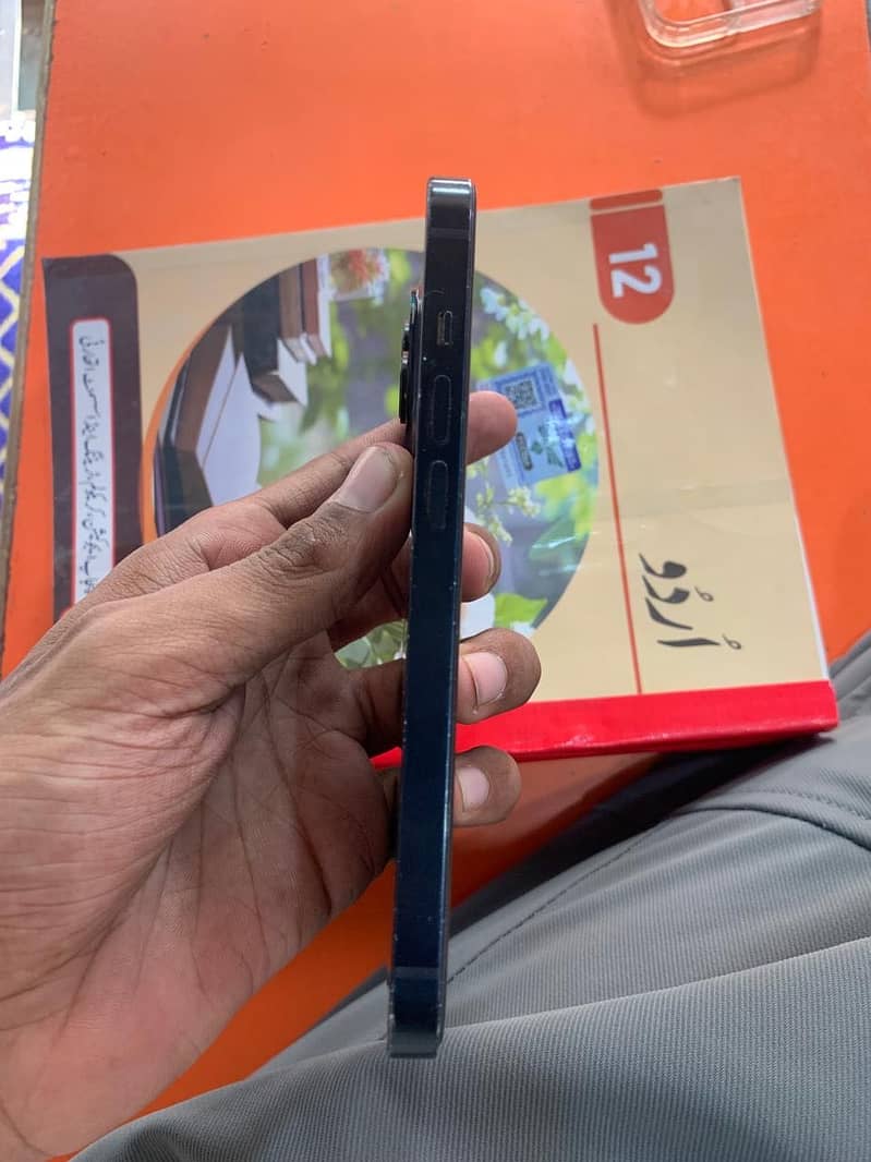 Apple iPhone 14 5