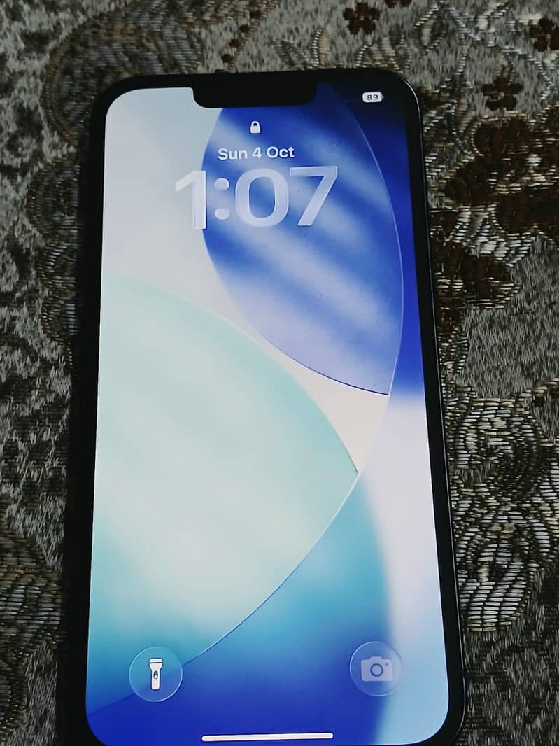 Apple iPhone 13 6