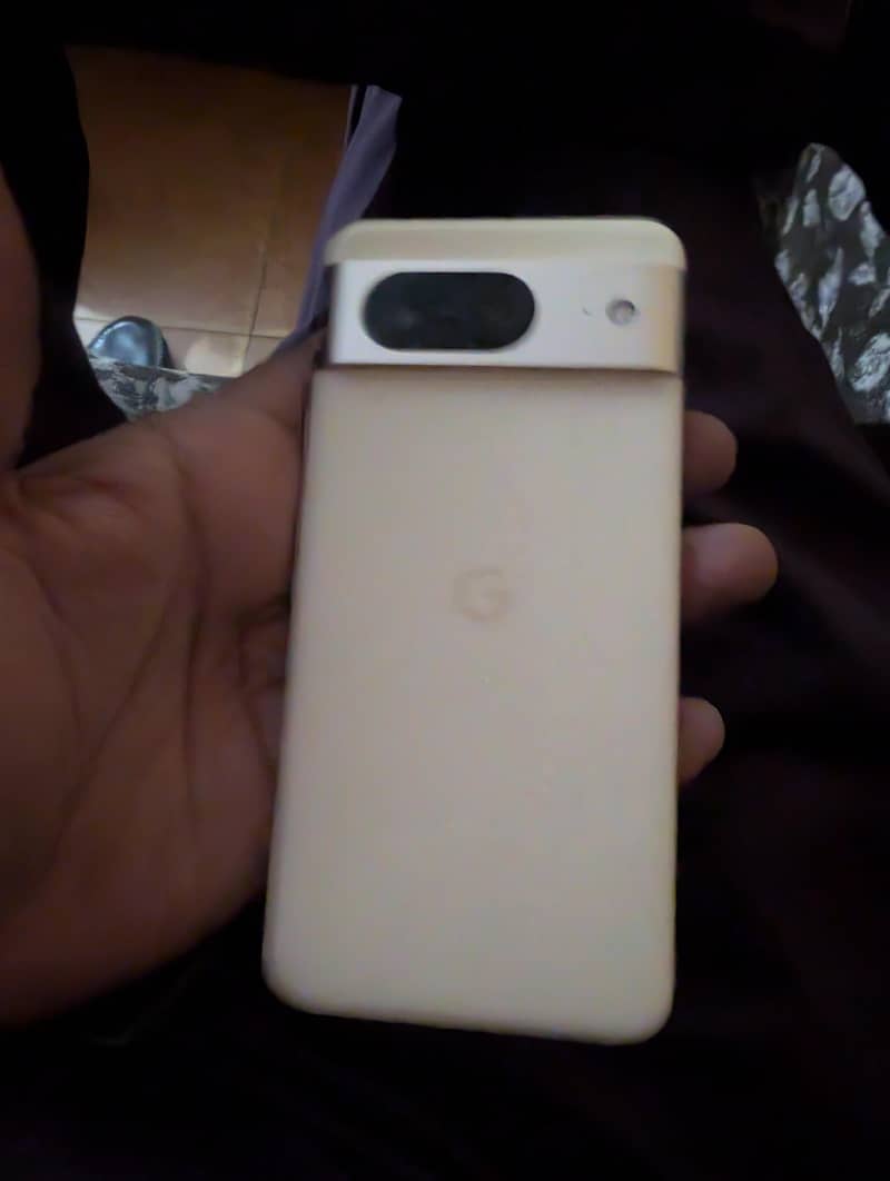 Google Pixel 8 3