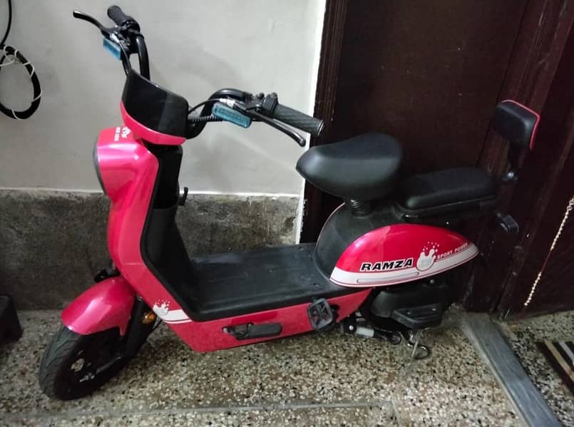 scooty 0